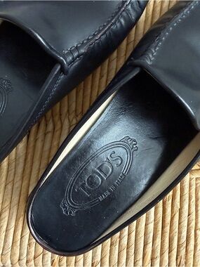 Tod’s Black Leather Loafer Mules Slides Driving Sole Made in Italy Size 6.5